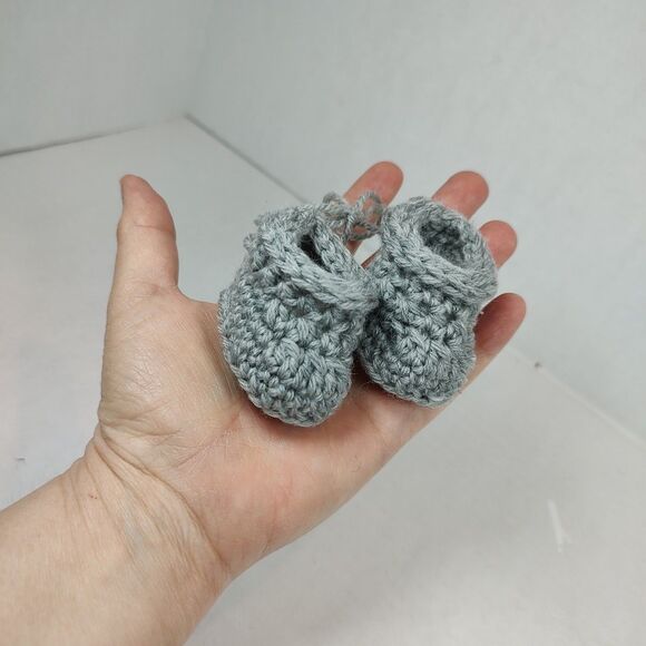 Handmade Crochet Baby Booties Soft Gray Newborn Preemie Shoes Shower Gift New - Picture 16 of 16